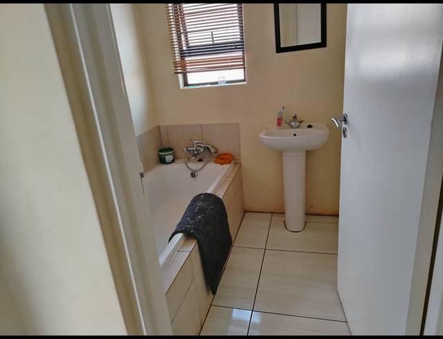3 BEDROOM HOUSE FOR SALE IN DAWN PARK